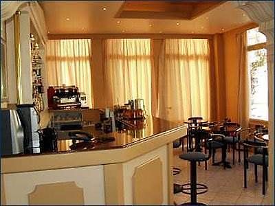 Vouzas Hotel Делфи Ресторант снимка