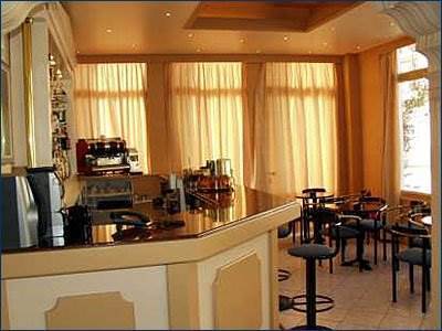 Vouzas Hotel Делфи Ресторант снимка